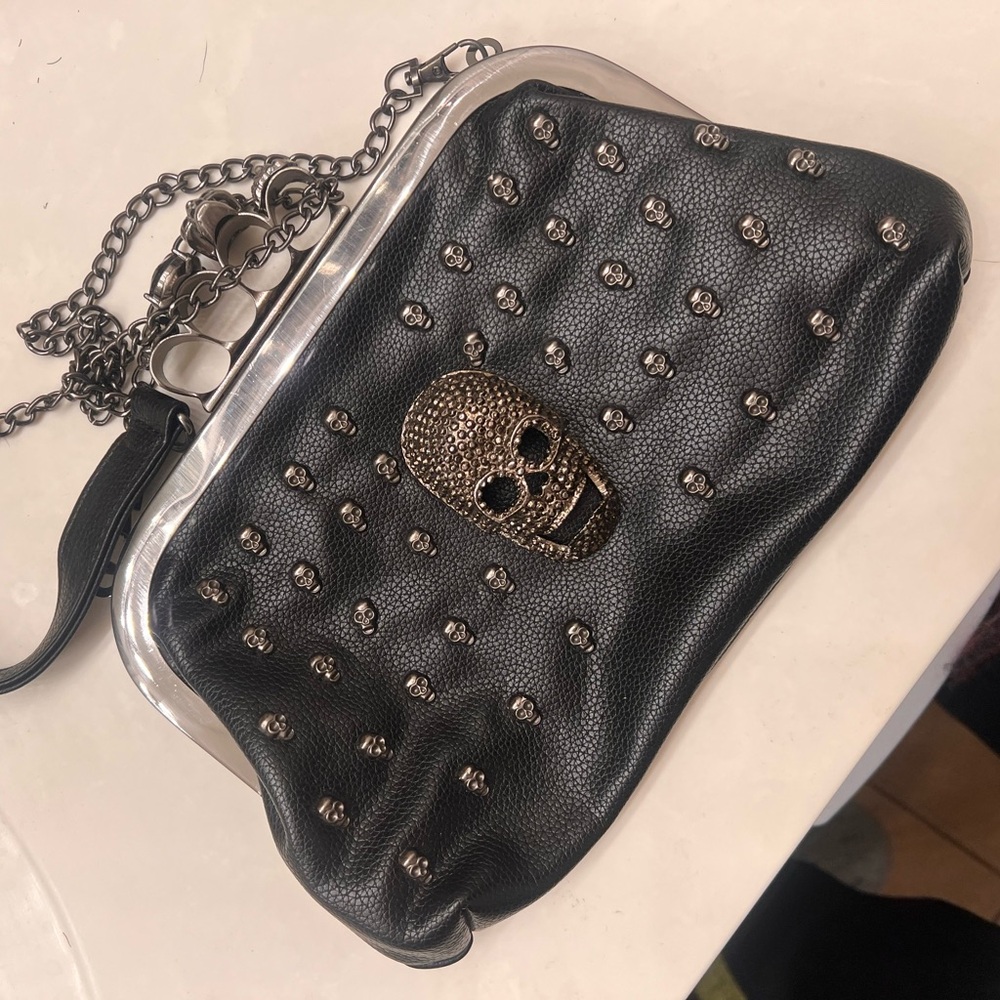 Unique clutch